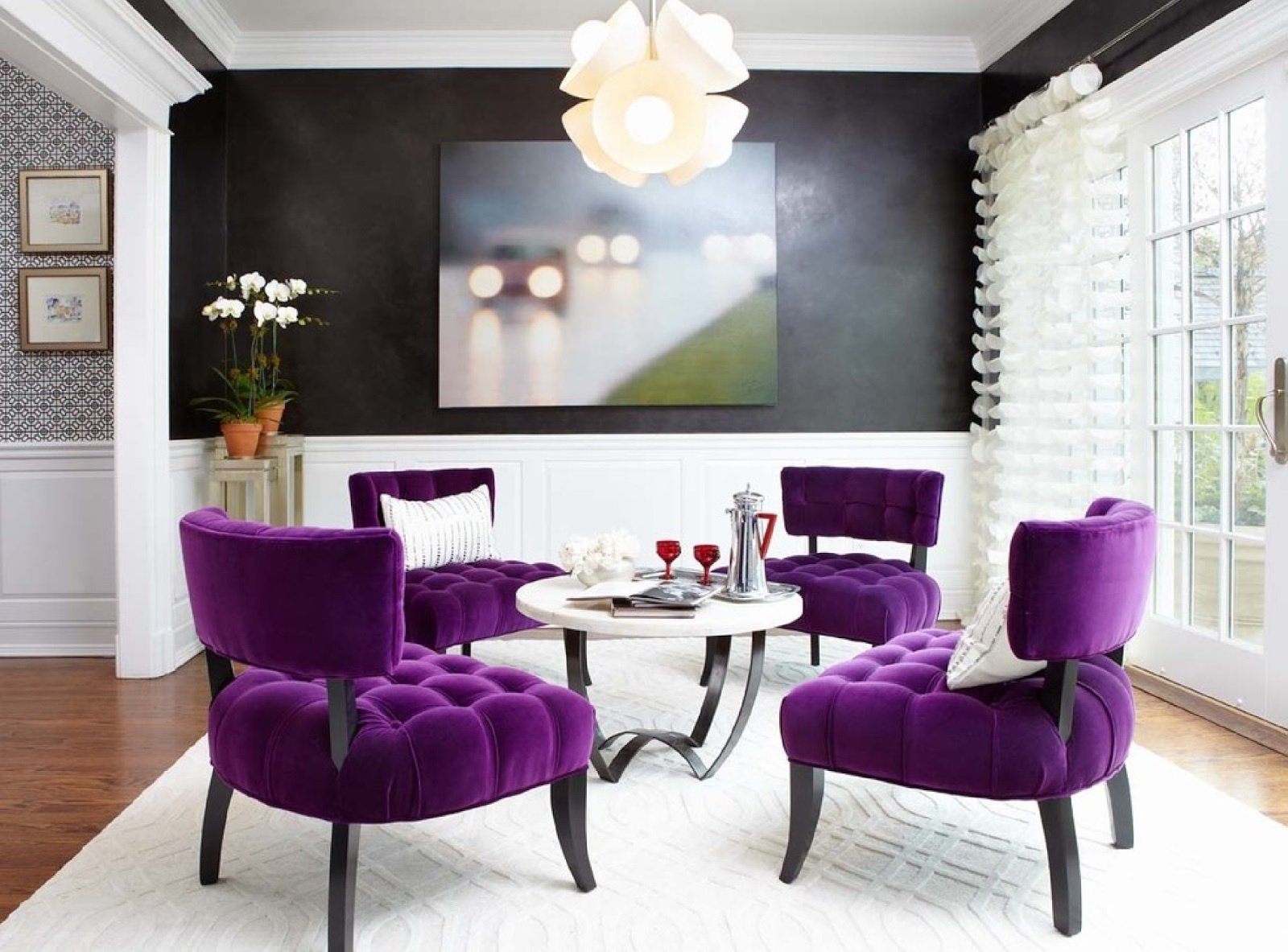 Фиолетовый (аметистовый) цвет в интерьере комнат